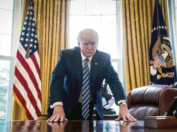 Demócratas piden a republicanos retomar pacto bipartidista para evitar cierre del gobierno; presiones de Trump frenaron plan inicial