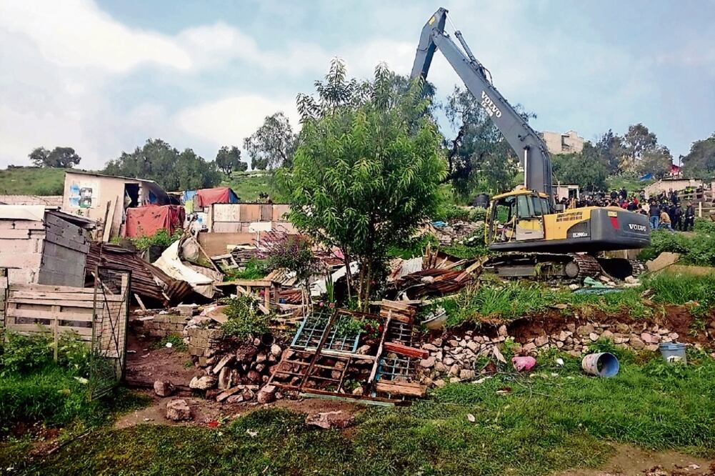 Afectados afirman que los lotes eran vendidos hasta en tres ocasiones y los ocupantes, desalojados (ARMANDO MONROY. CUARTOSCURO)