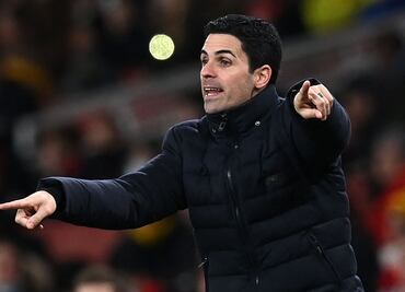 Mikel Arteta, técnico del Arsenal, dio positivo a Covid-19