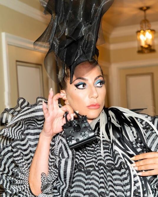 Lady Gaga será una de las anfitrionas de esta noche.