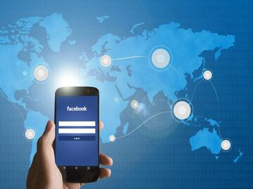 Error en Facebook bloquea a usuarios que denuncian cuentas falsas