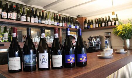 Loup Bar es EL lugar para tomar vino natural en CDMX