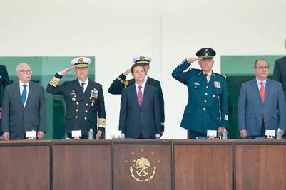 Cambiarán las autoridades, pero no las instituciones: EPN