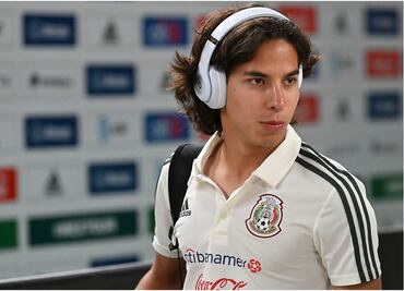 Selección mexicana y Betis, sin acuerdo por Diego Lainez