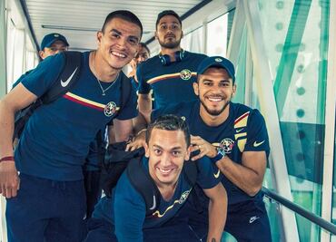 Aficionados reciben al América en Guadalajara