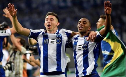 Héctor Herrera anotó el gol de la temporada en Portugal