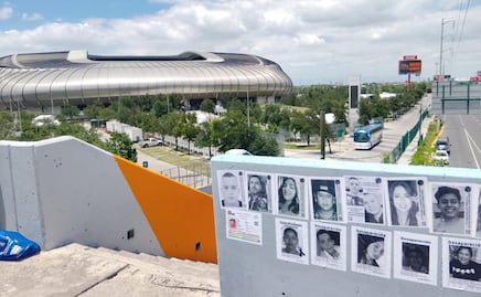 Madres buscadoras llevan fichas de desaparecidos al estadio mundialista en Monterrey; buscan difundir casos de personas que continúan sin ser localizadas