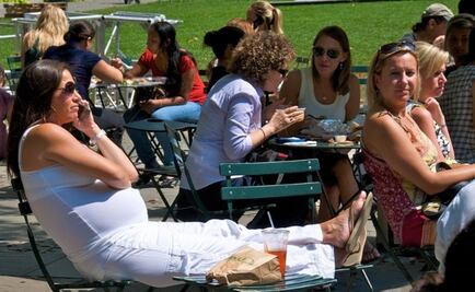 Usar el celular durante el embarazo provoca hiperactividad en niños