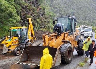 Alud deja al menos seis muertos y decenas de desaparecidos en Ecuador