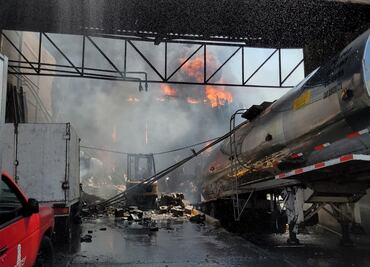 Se incendia fábrica de aceites en Tlaquepaque, Jalisco