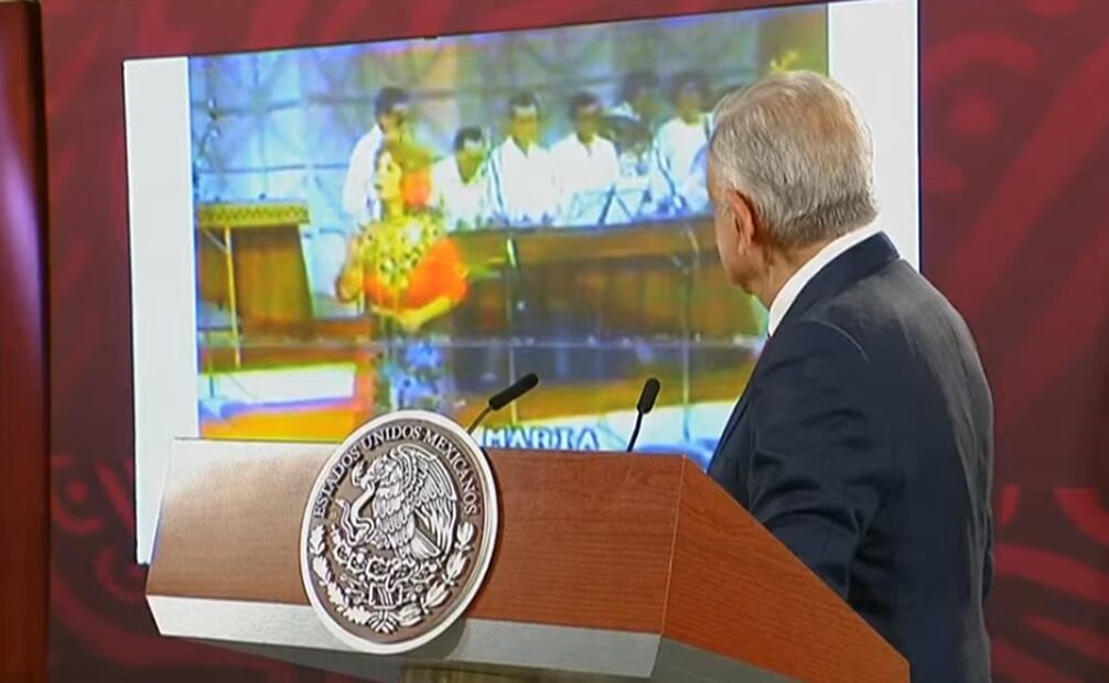 Recuerdan en la mañanera a Dora María Pérez Vidal “La Chaparrita de Oro”. Foto: Captura de pantalla