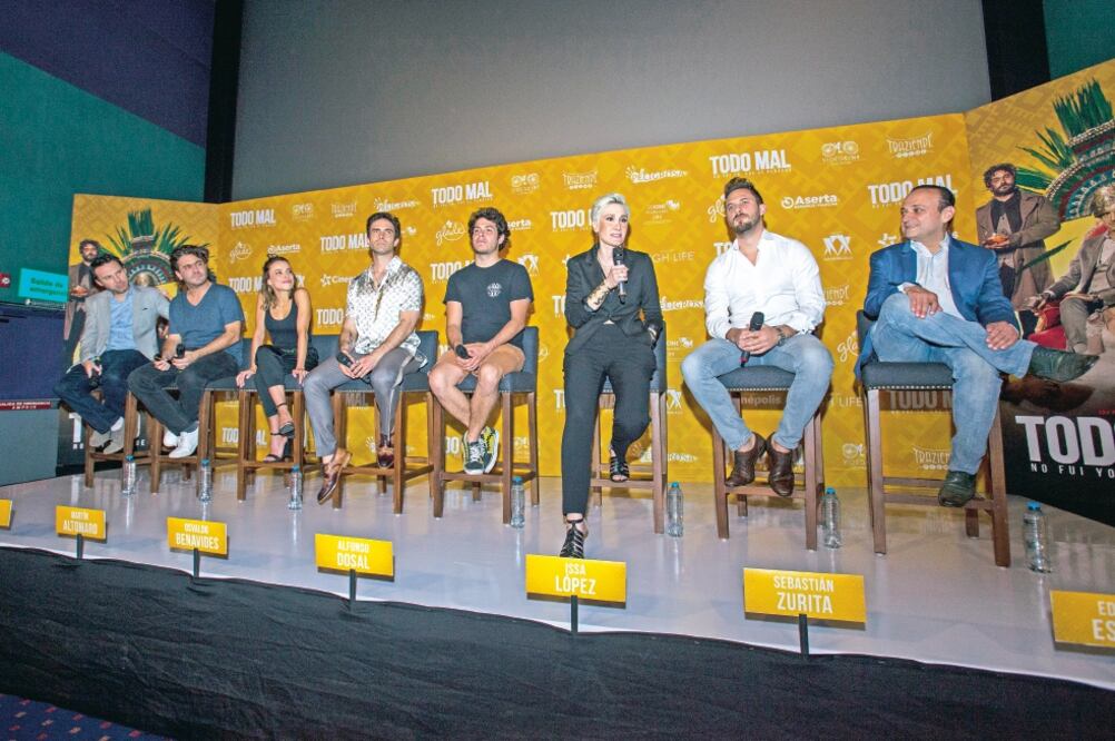 Issa estrena esta semana Todo mal, película sobre el Penacho de Moctezuma (CAMILA MATA. EL UNIVERSAL)