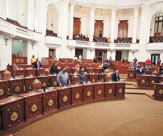 Envía Sheinbaum dos iniciativas al Congreso