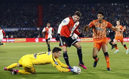 VIDEO: Santiago Giménez supera lesión y anota golazo con el Feyenoord