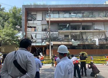 Fiscalía CDMX indaga explosión por acumulación de gas en edificio de la Benito Juárez