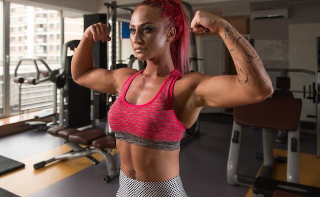 Las técnica para tonificar el cuerpo y ganar masa muscular que usan los deportistas. Fuente: Freepik.