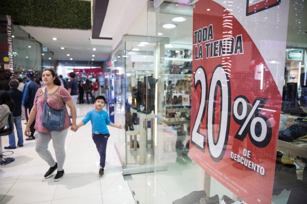 Según Canaco CDMX, en el Buen Fin se registró un alza en ventas de 13.7%. (ARCHIVO EL UNIVERSAL)