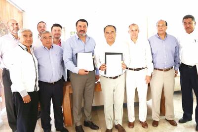 IP y gobierno acuerdan fortalecer empresas