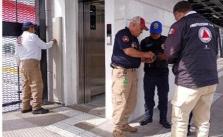 Varias personas quedan atrapadas en elevador de estación Puente Rojo del Trolebús Santa Martha-Chalco; no se reportan lesionados