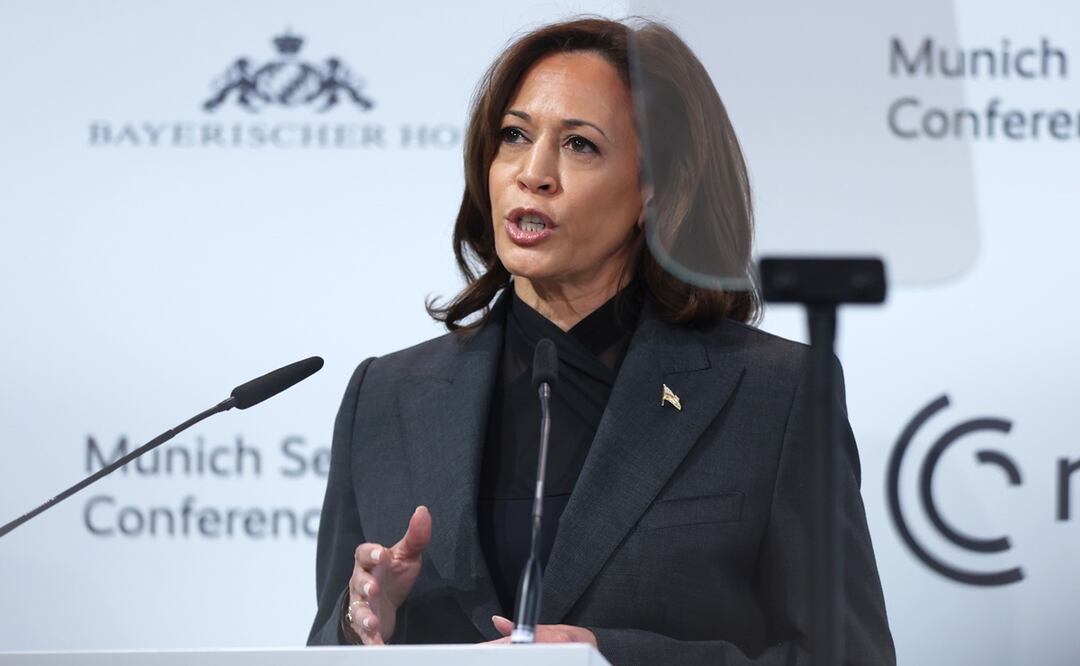 La vicepresidenta de EU, Kamala Harris, habla durante la Conferencia de Seguridad de Múnich (MSC) de 2023 en Múnich, Alemania. FOTO: EFE