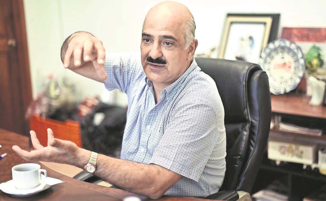 Informa AMLO renuncia de Ricardo Ahued a Aduanas del SAT