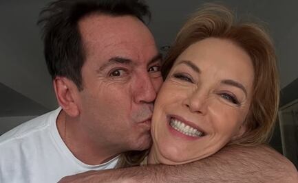 Laura Flores se pone el chaleco de corresponsal de guerra de Lalo Salazar; la pareja protagoniza romántico momento