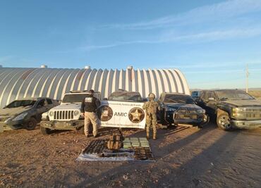 Aseguran búnker y arsenal en Pitiquito, Sonora; también vehículos con reporte de robo