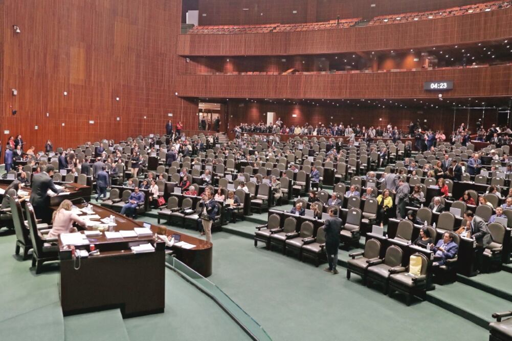 Diputados de Morena, PAN y PT comentaron la relevancia de lo ocurrido en el sismo del 7 de septiembre de 2017 y solicitaron abordar el tema en la próxima sesión. Foto: IVÁN STEPHENS EL UNIVERSAL