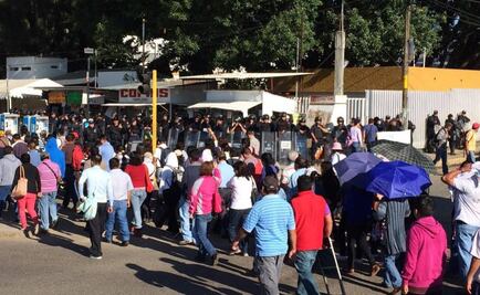 Padres de familia piden a IEEPO garantizar educación