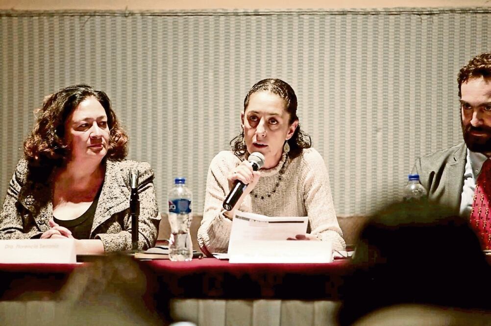 Reunión. Claudia Sheinbaum participó en el foro Movilidad: Innovación y Esperanza para la Ciudad de México. (ESPECIAL)