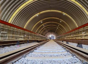 El director del Metro, Guillermo Calderón, supervisa los avances en las obras de modernización de la Nueva Línea 1