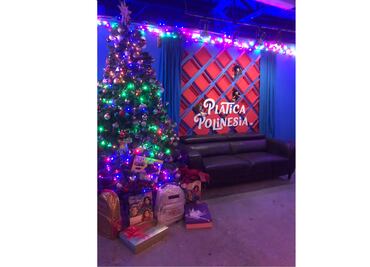 Los Polinesios inauguran la Navidad en Six Flags