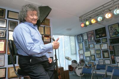 Jorge Falcón negocia con sus asaltantes