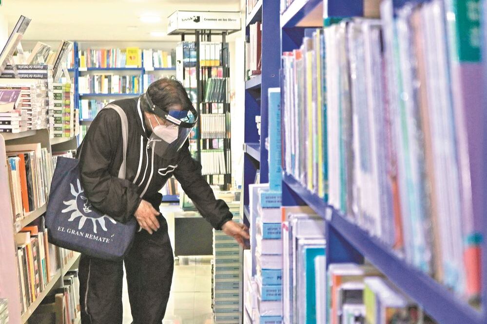 Las librerías esperan volver a sus horarios habituales y que regresen los compradores. ARCHIVO. EL UNIVERSAL