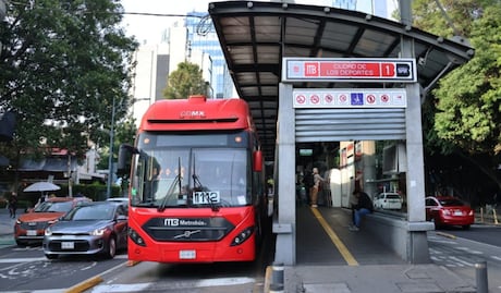 Metrobús lanza licitaciones para modernización y mejoras; proyectos incluyen accesibilidad y sistemas hidráulicos