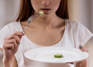 Papa Francisco pide una mejor relación con la comida ante "tantos desequilibrios y patologías"