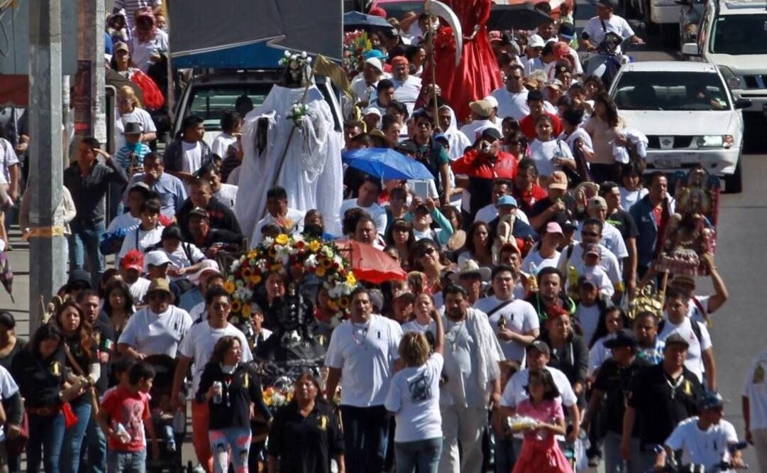Followers of “La Santa Muerte” participate in the 8th Annual Pilgrimage to “La Santa Muerte International Temple” in Tultitlán, State of Mexico in 2015 – Photo: Fernando Ramírez / EL UNIVERSAL