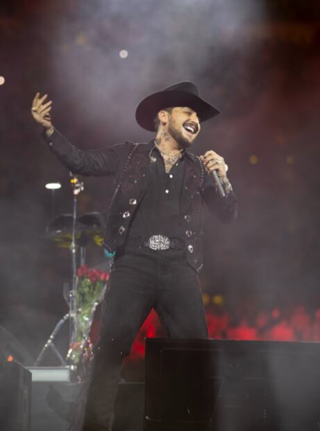 Christian Nodal durante su concierto en La México.
Foto: @leojimenez.xm