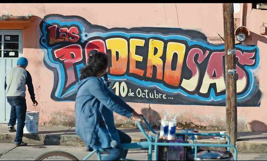 Las voces de la cantante estadounidense y la intérprete mexicana ambientan el corto sobre una niña que cuestiona la pobreza en la que vive. Foto: Pimienta Films