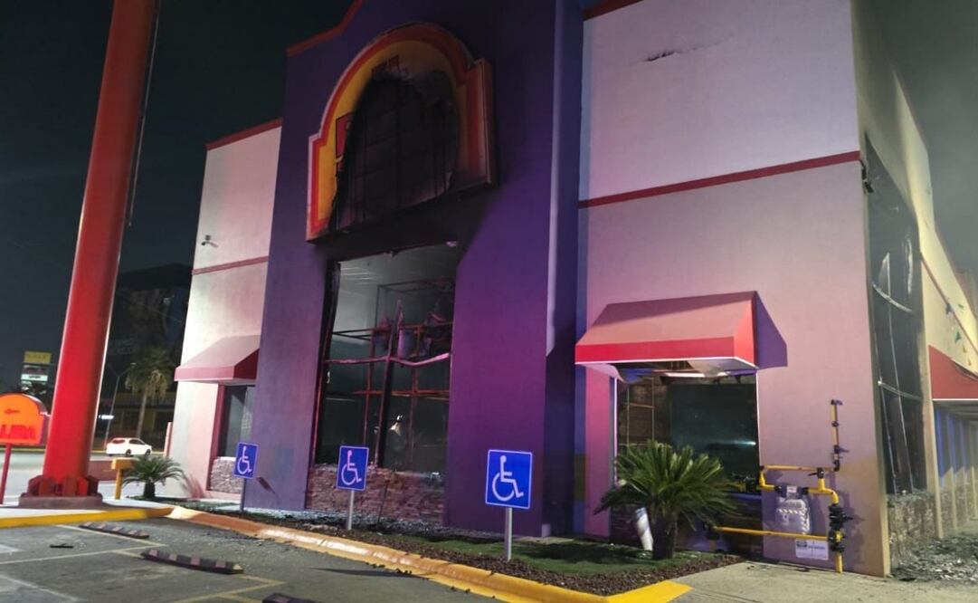 Dos sucursales de Pollo Loco se incendian en Nuevo León (16/03/2025). Foto: Especial/El Universal
