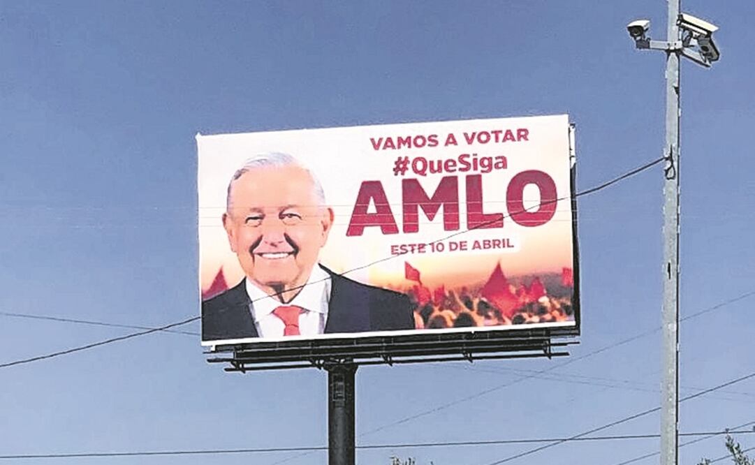 El PRD argumentó que la organización Que Siga la Democracia es la responsable de los espectaculares a favor del Presidente. Foto: Archivo/ EL UNIVERSAL 