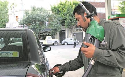 Hacienda evita gasolinazo; aplica subsidio a la Magna