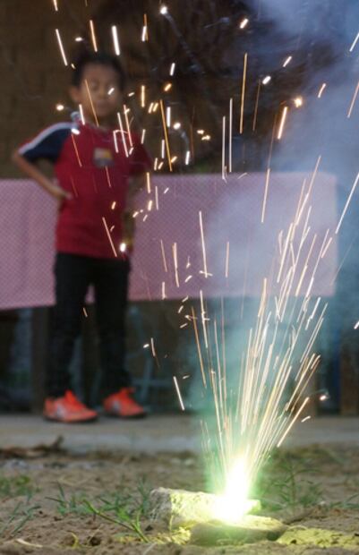 Fiestas dejan 12 lesionados por cohetes en Oaxaca