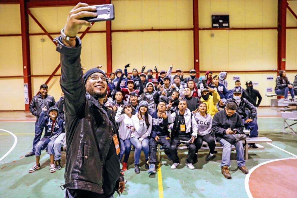 En Nuevo León existen 400 pandillas, según ONG, de las cuales se seleccionaron a 150 para trabajar en el proceso de pacificación. (GERMÁN ESPINOSA. EL UNIVERSAL)