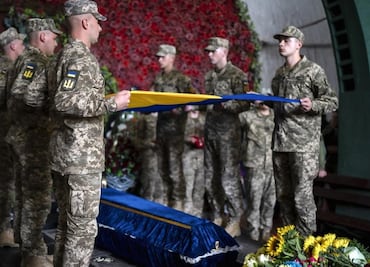 Ucrania reconoce derecho a la reproducción póstuma a los soldados caídos en guerra