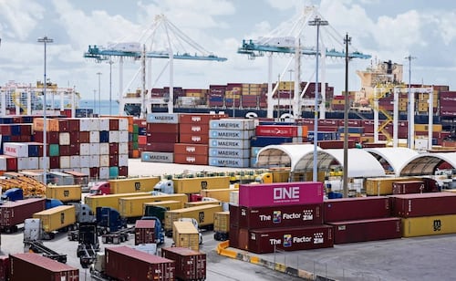 México registra déficit comercial de más de 847 mdd en julio; exportaciones subieron 43.7% interanual