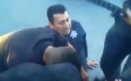 Desarman y balean a policía que ayudaba en choque en Coacalco