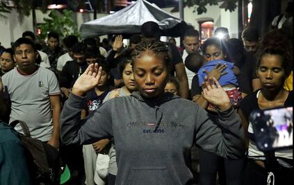 FOTOS: Arrancan caravanas migrantes en la frontera sur de México; buscan 2 mil extranjeros llegar a EU