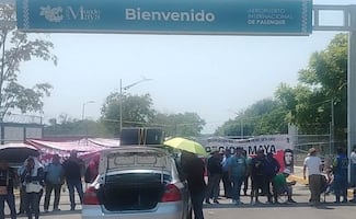 CNTE bloquea el Aeropuerto Internacional de Palenque, Chiapas; gobernador Eduardo Ramírez garantiza diálogo