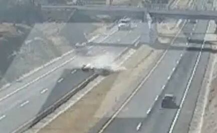 VIDEO: Auto se queda parado en carretera y otro lo impacta por detrás a toda velocidad en Tlaxcala